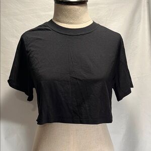 Lululemon Classic Black Crop Top Size 6